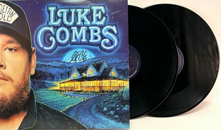 LUKE COMBS SIGNED AUTOGRAPH ALBUM “GETTIN OLD” COUNTRY VINYL JSA COA
 COLLECTIBLE MEMORABILIA