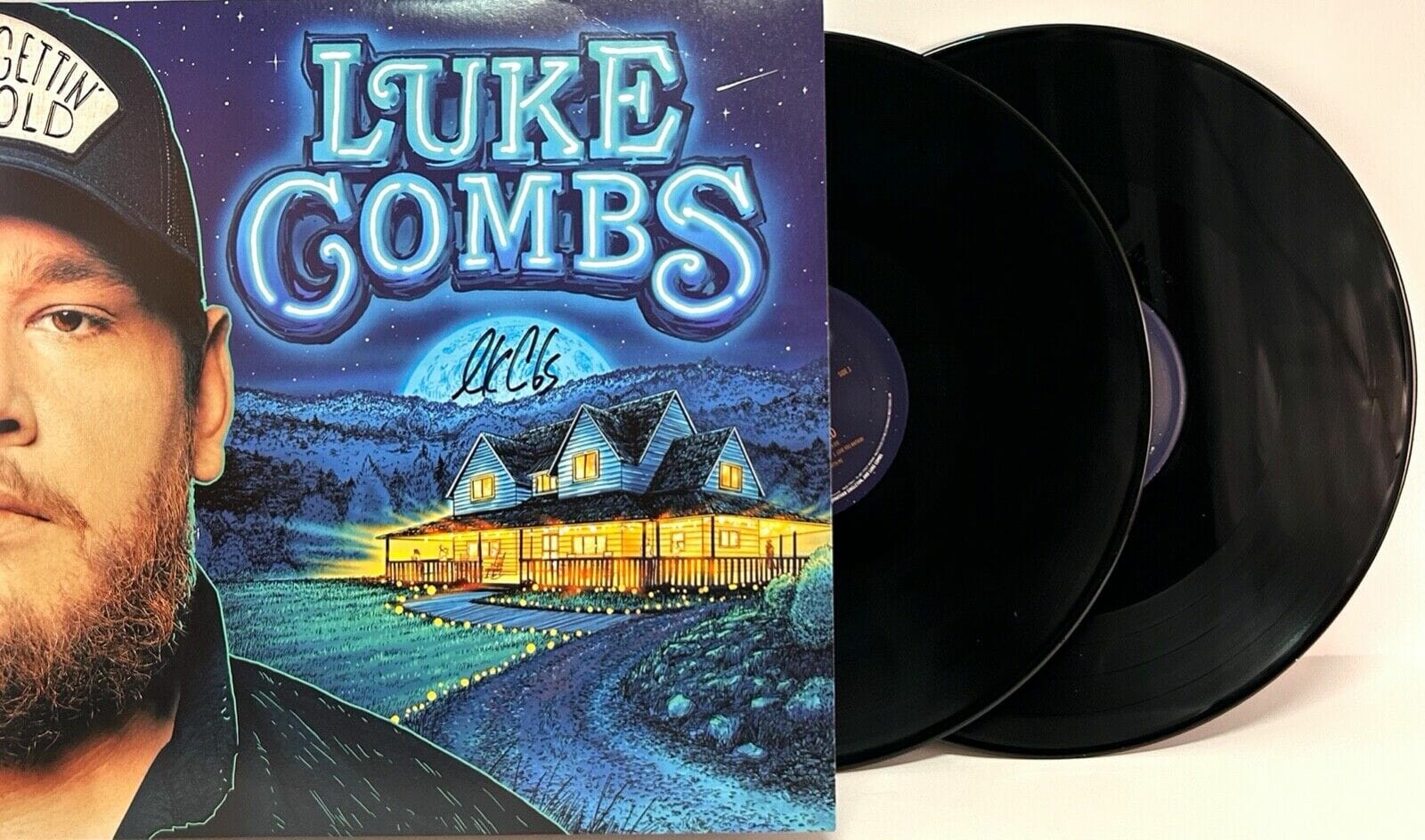 LUKE COMBS Signed Autograph Album 