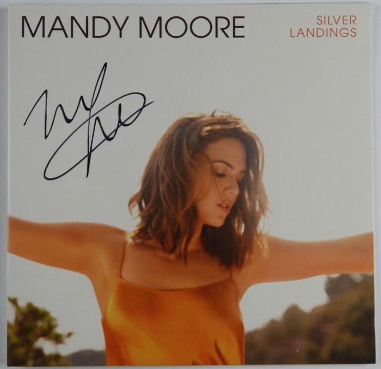MANDY MOORE JSA SIGNED AUTOGRAPH ALBUM RECORD LP SILVER LANDINGS
 COLLECTIBLE MEMORABILIA