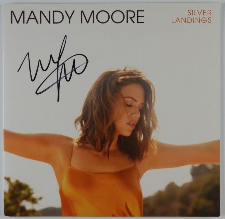 MANDY MOORE JSA SIGNED AUTOGRAPH ALBUM RECORD LP SILVER LANDINGS
 COLLECTIBLE MEMORABILIA