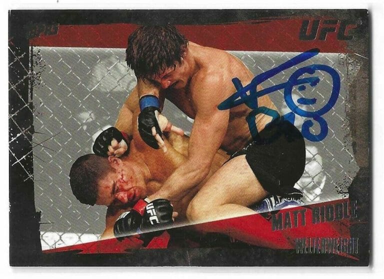 MATT RIDDLE SIGNED 2010 TOPPS UFC ONYX CARD #73 038/188
 COLLECTIBLE MEMORABILIA