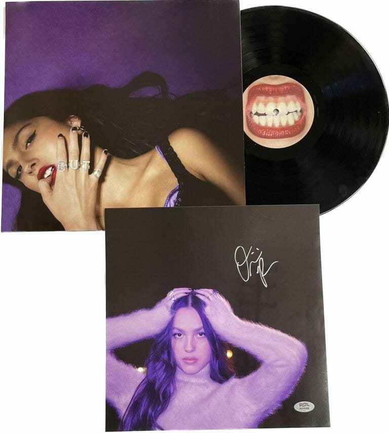 Olivia Rodrigo Signed Vinyl Insert PSA/DNA Autographed Guts Opens in a ...