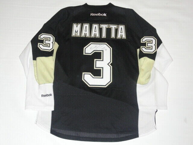 OLLI MAATTA SIGNED PITTSBURGH PENGUINS 2016 STANLEY CUP JERSEY