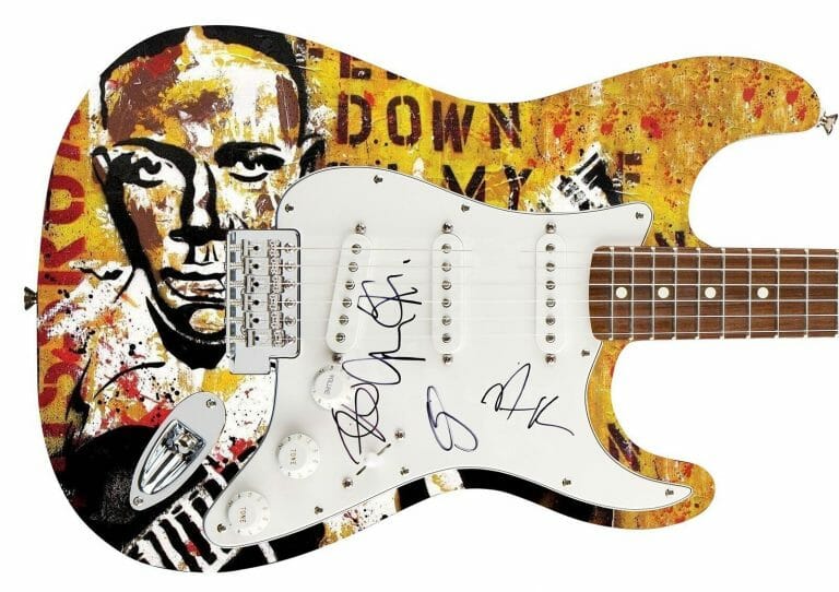 ROBERT JOHNSON TRIBUTE CONCERT LIVING COLOUR + AUTOGRAPHED GRAPHICS GUITAR
 COLLECTIBLE MEMORABILIA
