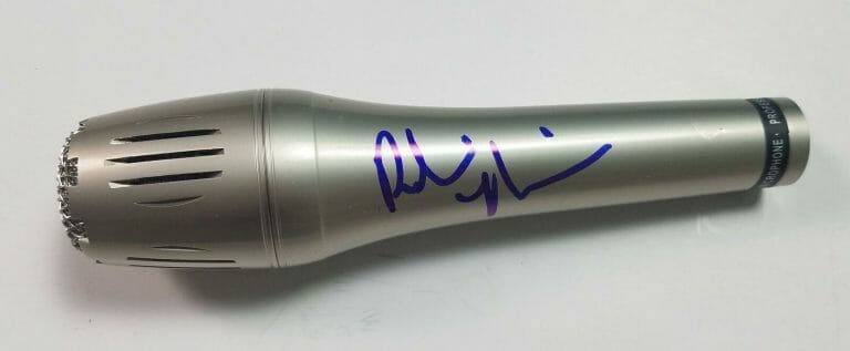 ROBIN THICKE AUTOGRAPHED SIGNED MICROPHONE ACOA
 COLLECTIBLE MEMORABILIA