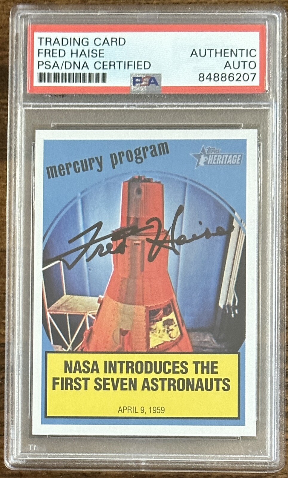 2008 TOPPS HERITAGE FRED HAISE APOLLO 13 SIGNED PSA DNA COA AUTOGRAPHED NASA