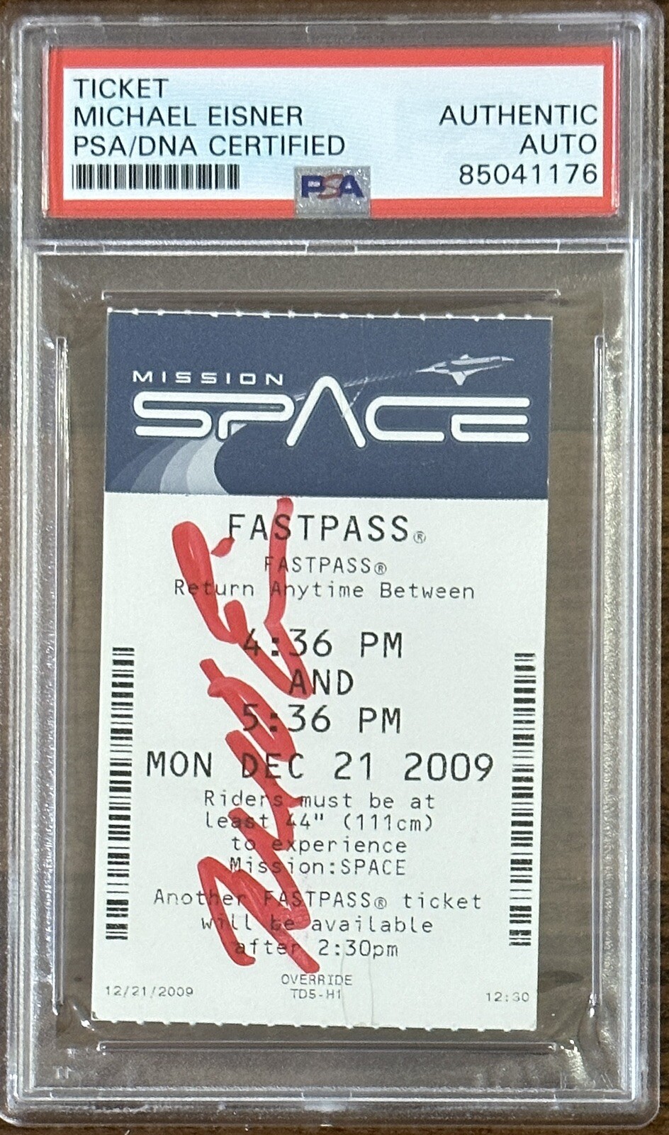 MICHAEL EISNER SIGNED WALT DISNEY EPCOT MISSION SPACE FASTPASS PSA DNA AUTOGRAPH