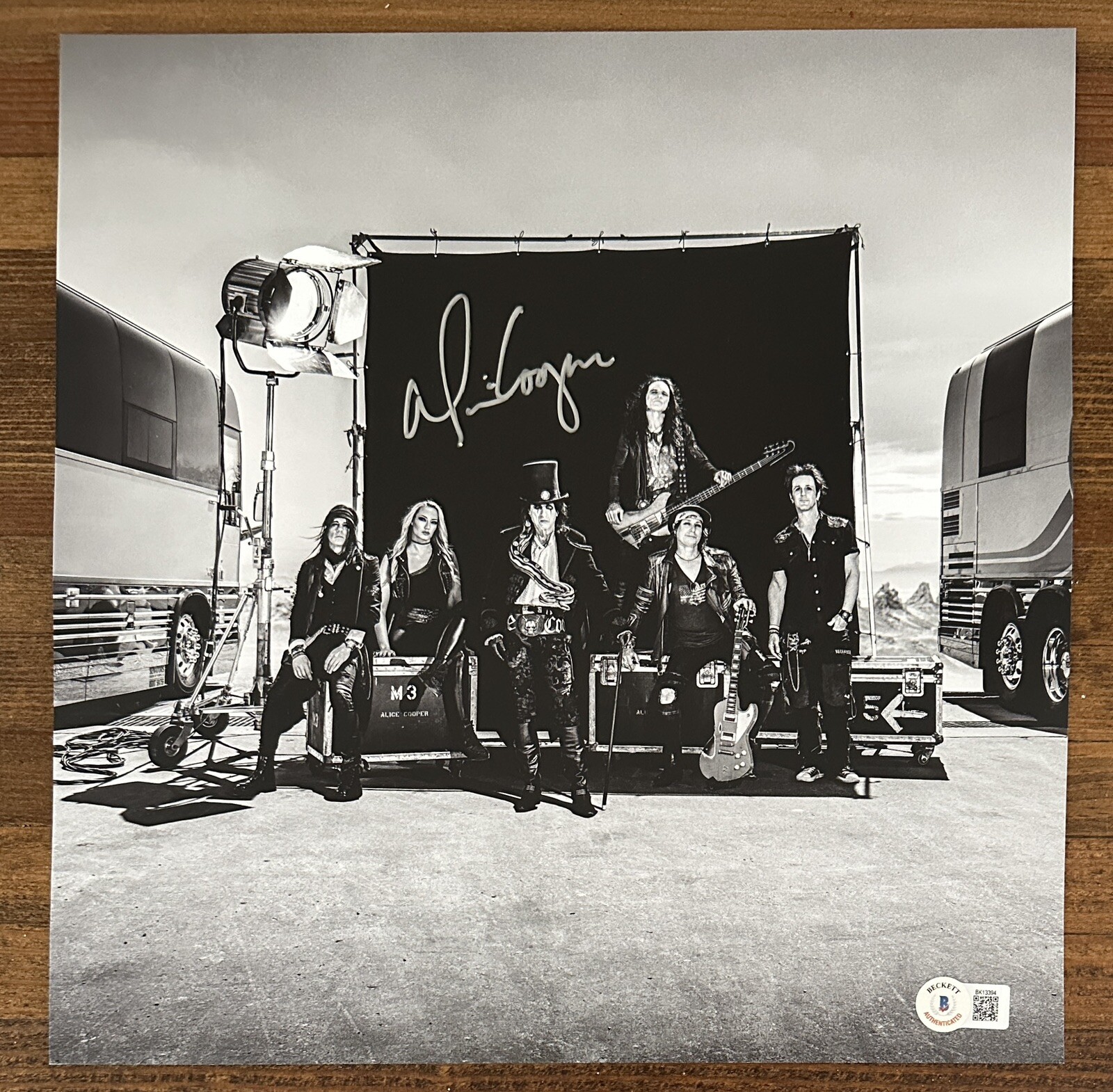 ALICE COOPER ROAD 2LP RED MARBLE VINYL + DVD + AUTOGRAPHED SIGNED PRINT BAS COA COLLECTIBLE MEMORABILIA