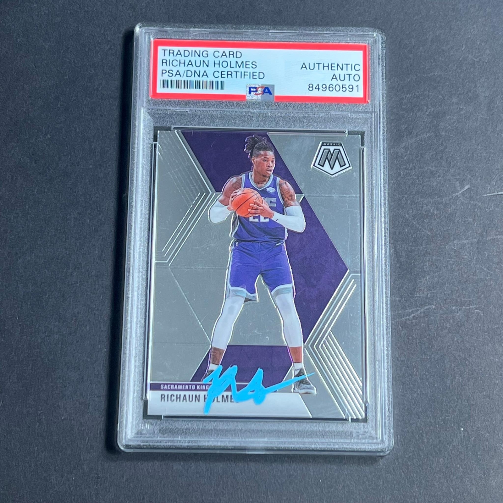 2019-20 Panini Mosaic #30 Richaun Holmes Signed Card AUTO PSA Slabbed Kings
