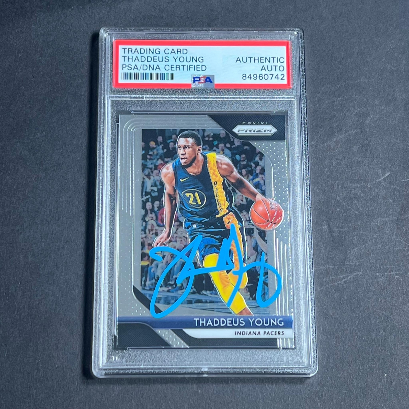 2018-19 Panini Prizm #154 Thaddeus Young Signed Card AUTO PSA Slabbed Pacers
