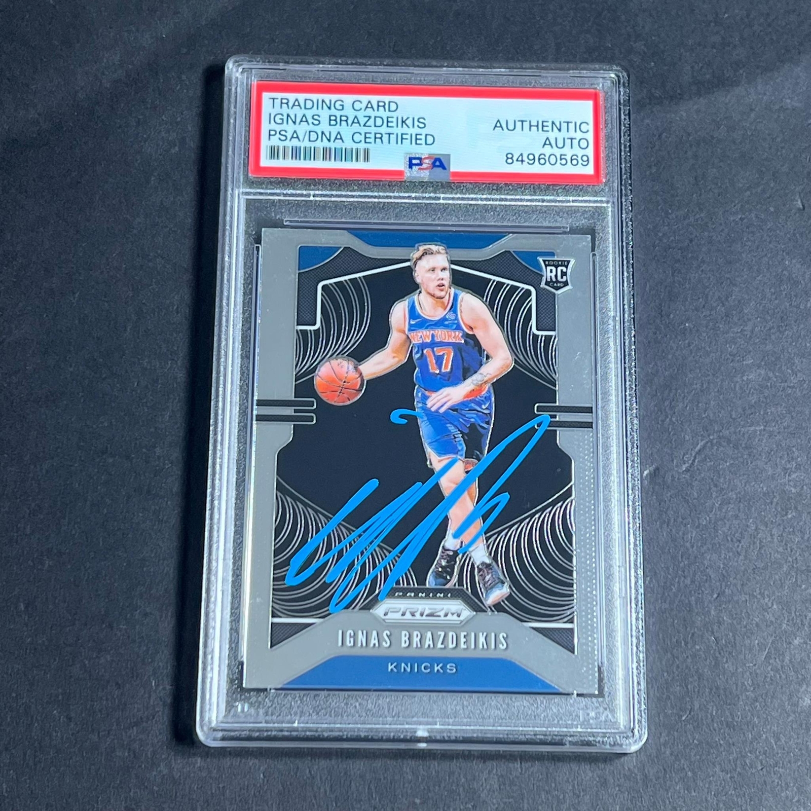 2019-20 Panini Prizm #284 Ignas Brazdeikis Signed AUTO PSA Slabbed RC Knicks
