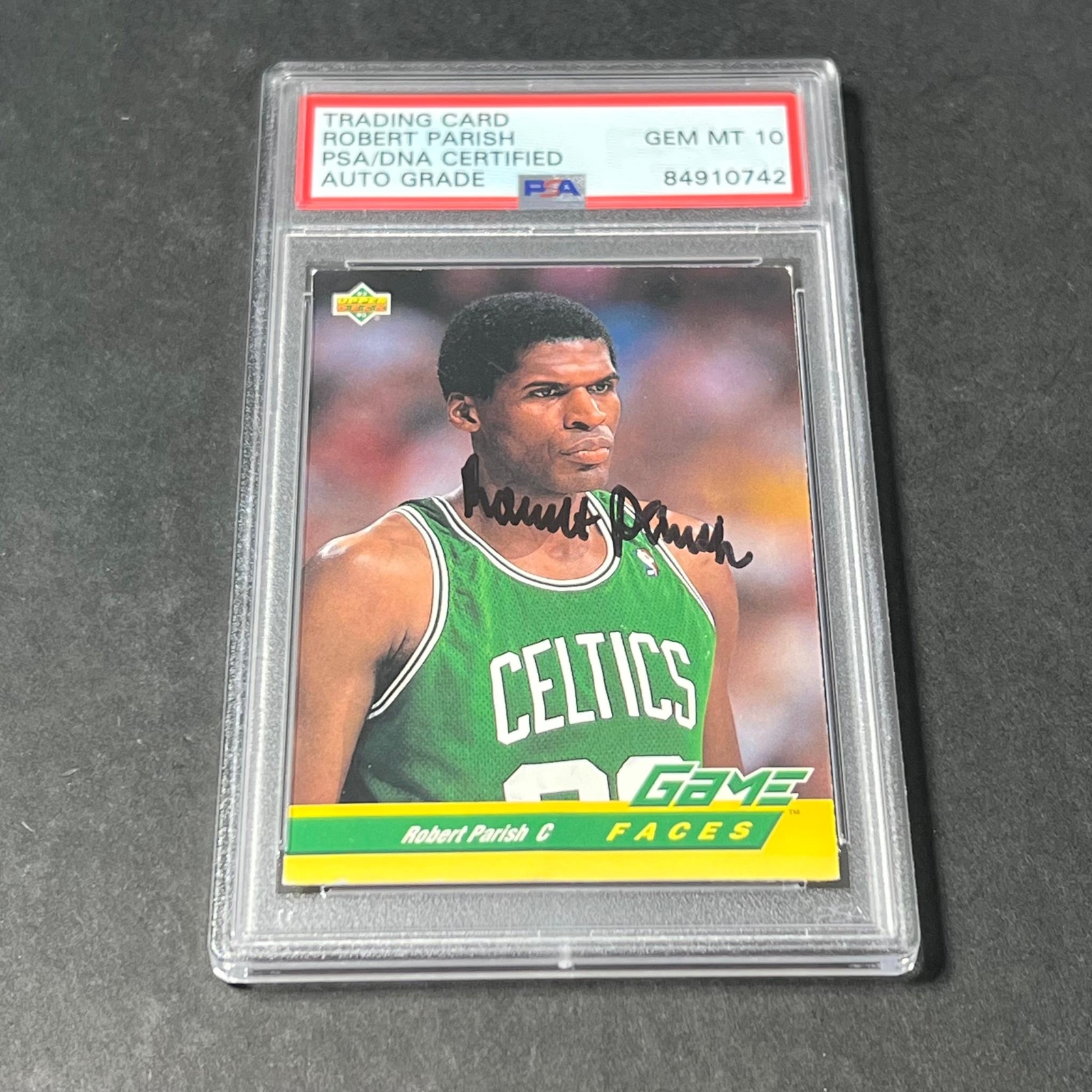 1992-93 Upper Deck #493 Robert Parish Signed AUTO 10 PSA Slabbed Celtics
