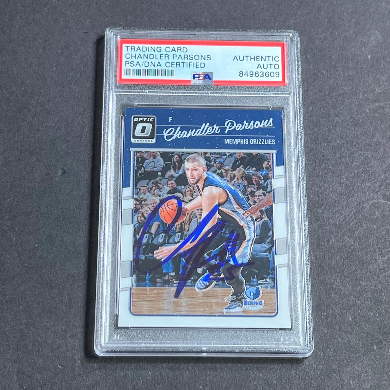 2016-17 Panini Donruss Optic #31 Chandler Parsons Signed Card AUTO PSA/DNA Slabb
