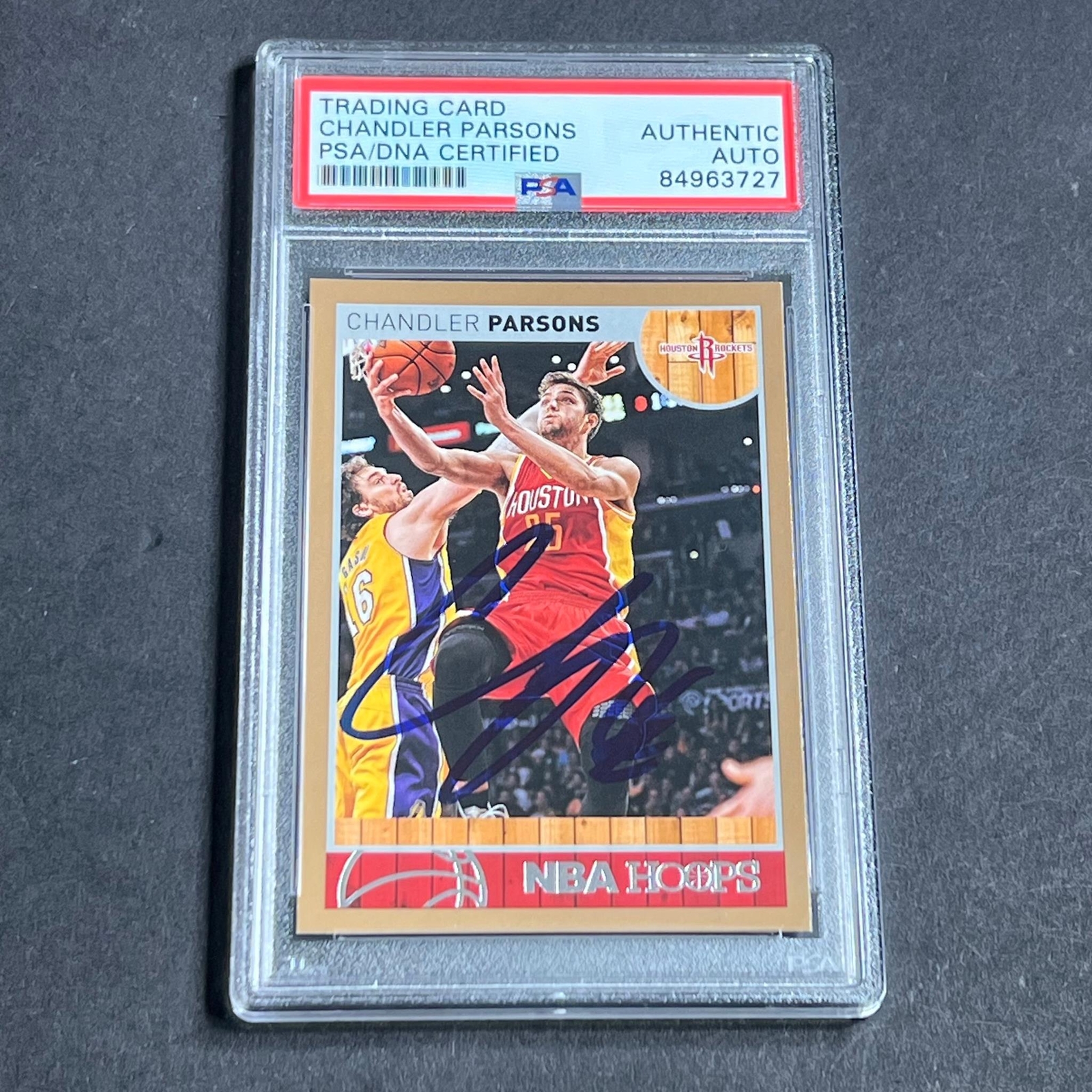 2013-14 Panini Hoops #99 Chandler Parsons Signed Card AUTO PSA/DNA Slabbed Rocke
