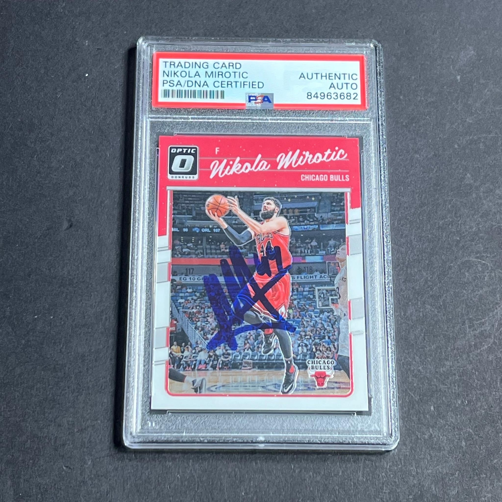 2016-17 Panini Donruss #13 Nikola Mirotic Signed Card AUTO PSA Slabbed Bulls
