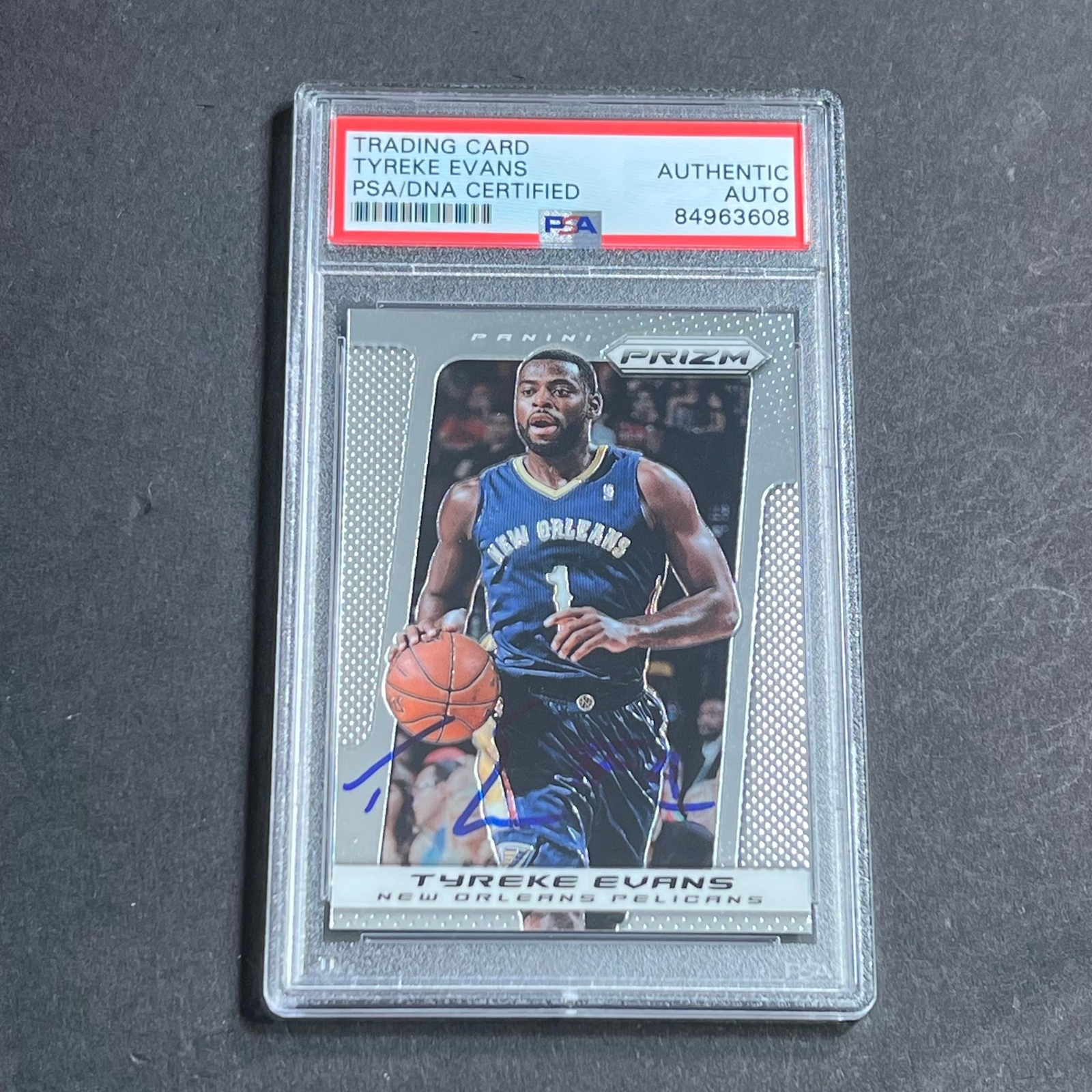2013-14 Panini Prizm #109 Tyreke Evans Signed Card AUTO PSA Slabbed Pelicans
