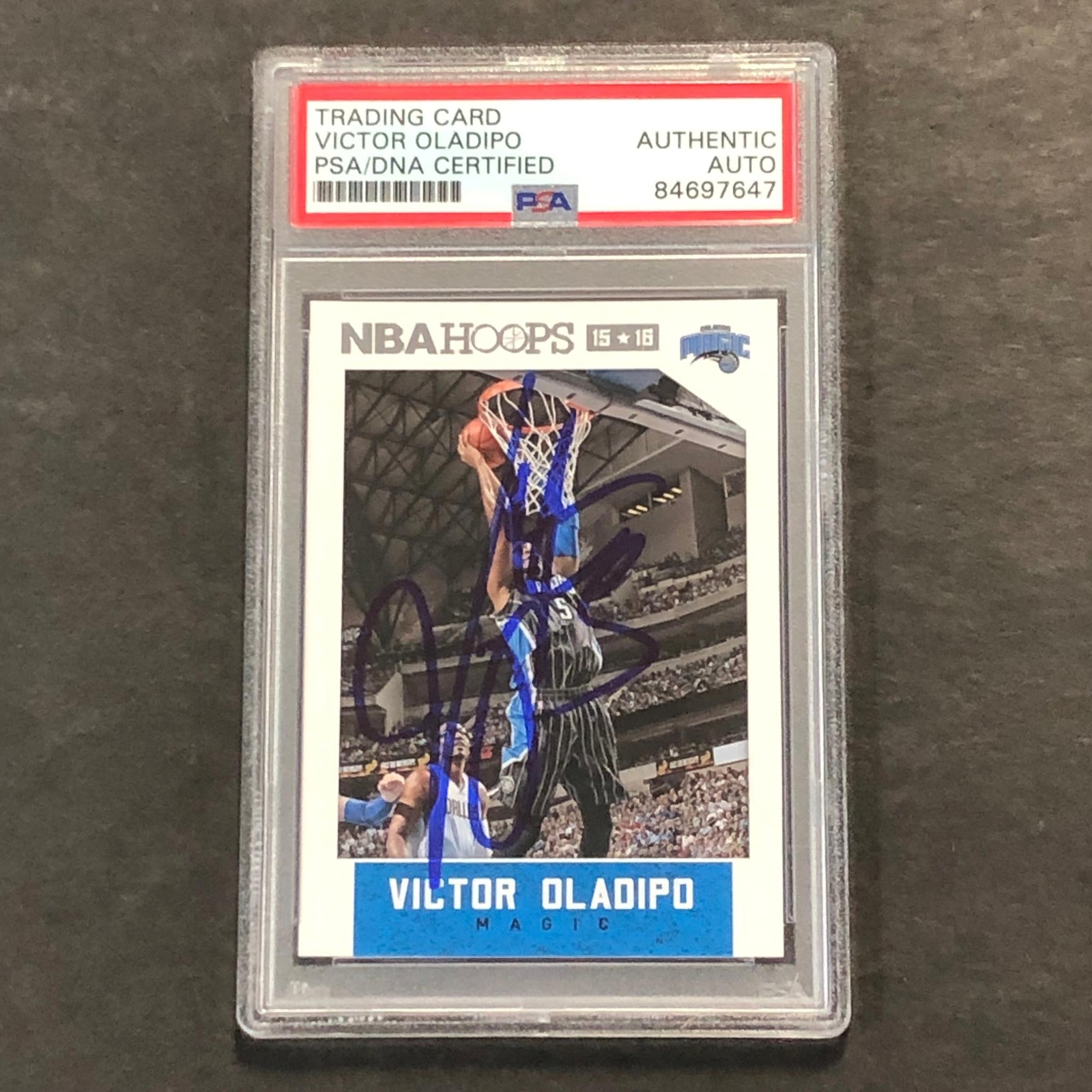2015-16 NBA Hoops #210 Victor Oladipo Signed Card AUTO PSA/DNA Slabbed Magic
