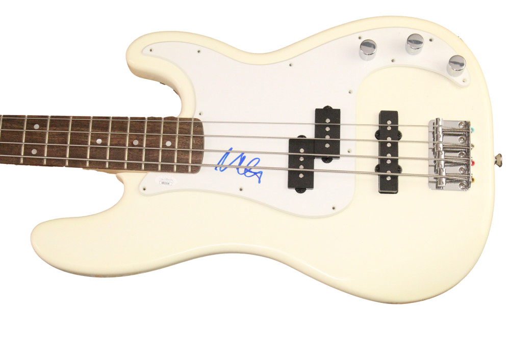 Nate Mendel Foo Fighters Signed Autograph Fender Electric Bass Guitar - JSA COA