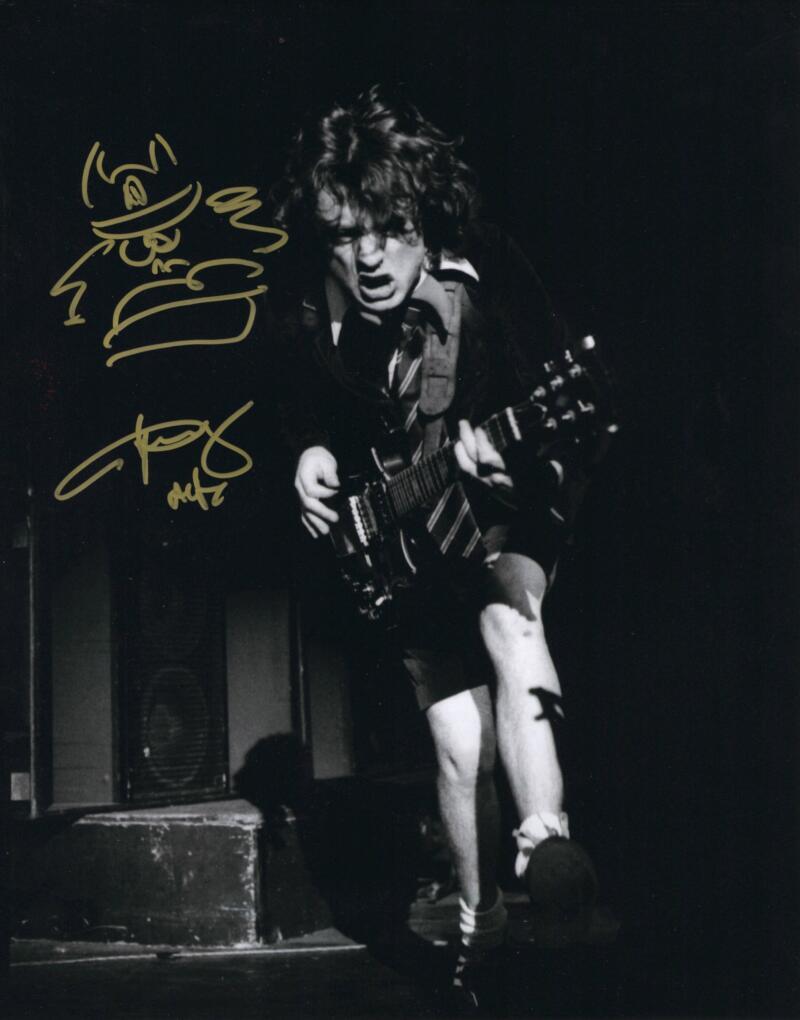ANGUS YOUNG AC/DC SIGNED AUTOGRAPH 11×14 PHOTO WITH ORIGINAL ART SKETCH JSA COA COLLECTIBLE MEMORABILIA