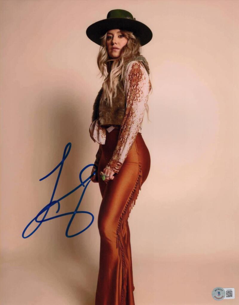 Lainey Wilson Signed Autograph 11x14 Photo - Thicc as Thieves Singer Beckett COA