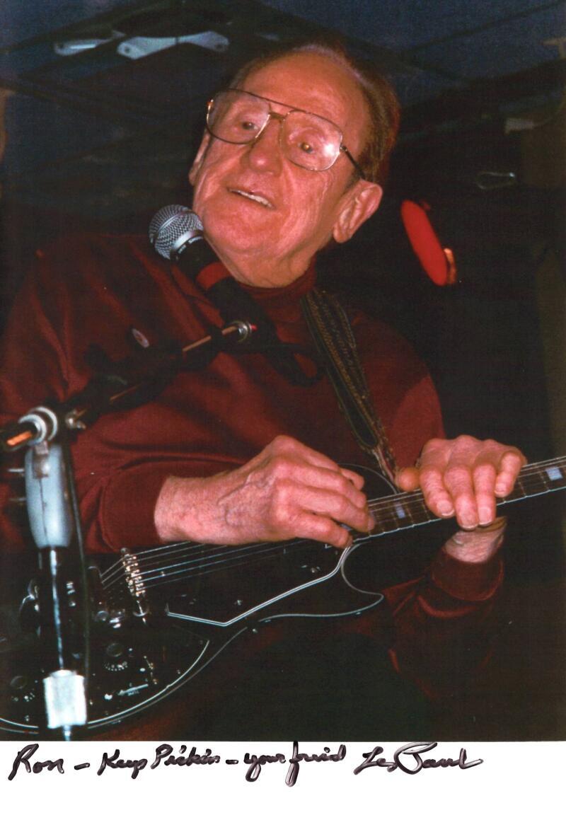 Les Paul Signed Autograph 7x10 Photo - 