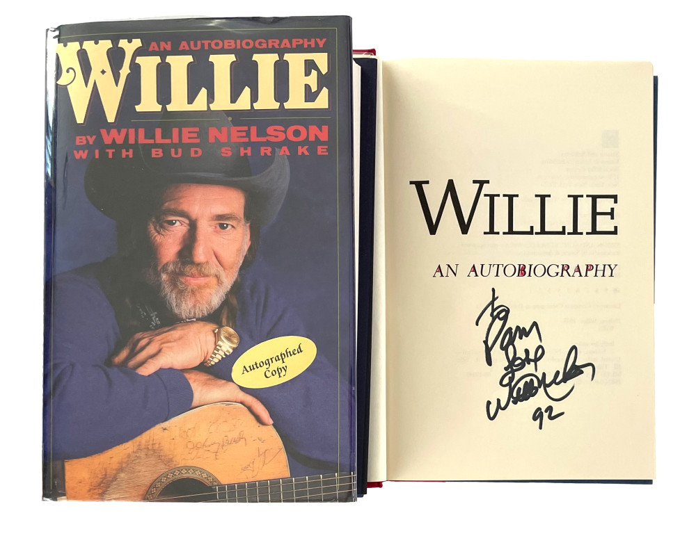 WILLIE NELSON SIGNED AUTOGRAPH AUTOBIOGRAPHY BOOK – COUNTRY MUSIC ICON JSA COA COLLECTIBLE MEMORABILIA