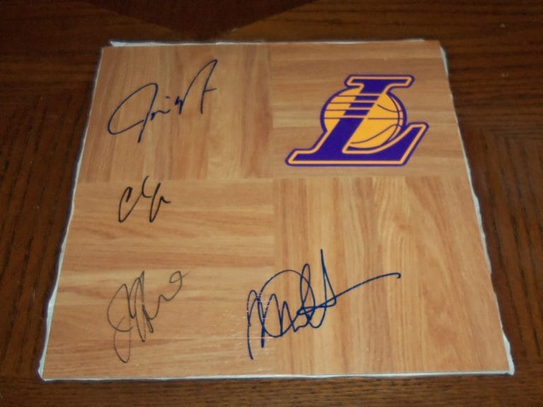 2012-13 LOS ANGELES LAKERS TEAM SIGNED AUTOGRAPHED BASKETBALL FLOOR COA! PROOF
 COLLECTIBLE MEMORABILIA
