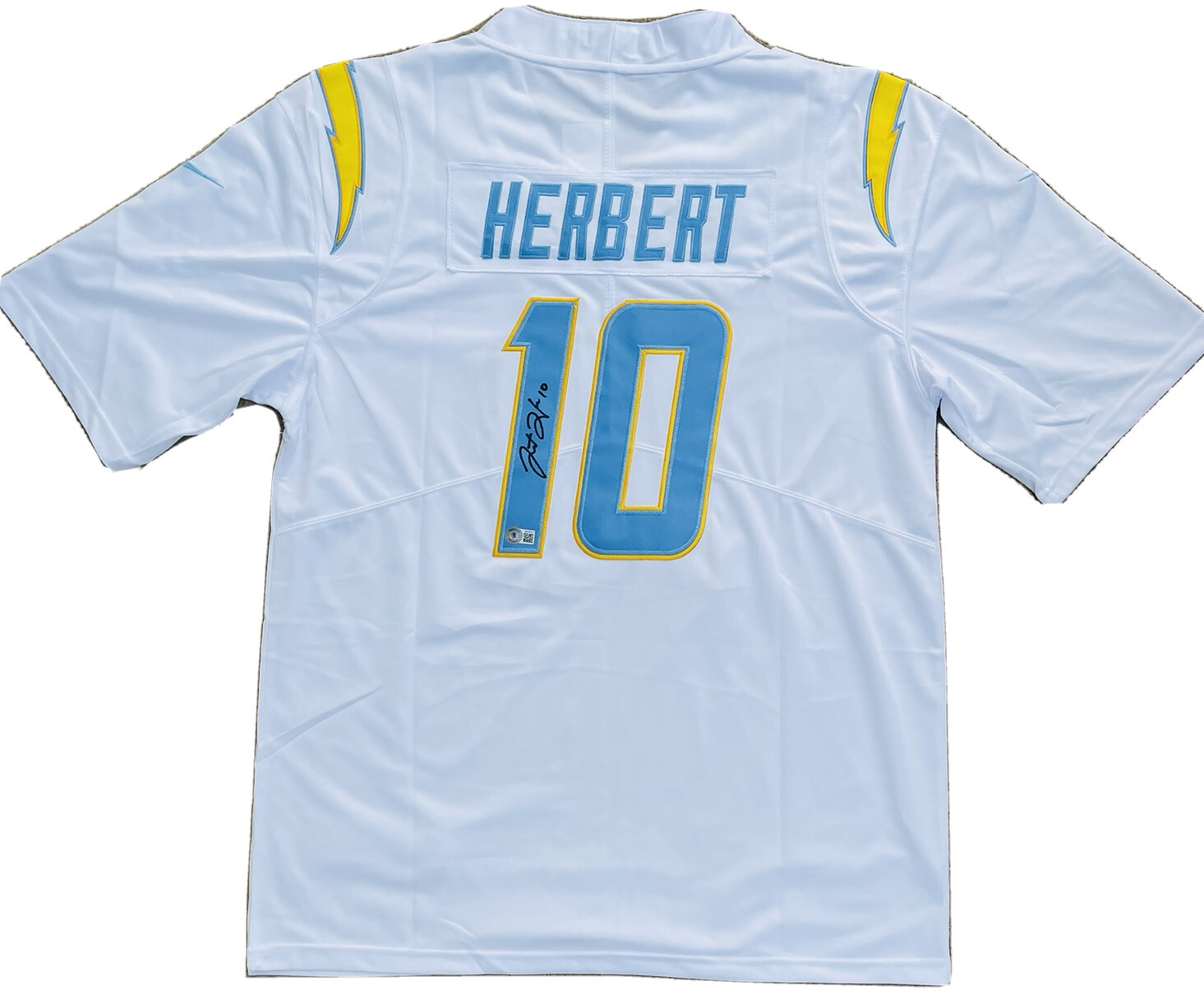 Chargers #10 JUSTIN HERBERT Autographed Signed Football Jersey BECKETT BAS COA
