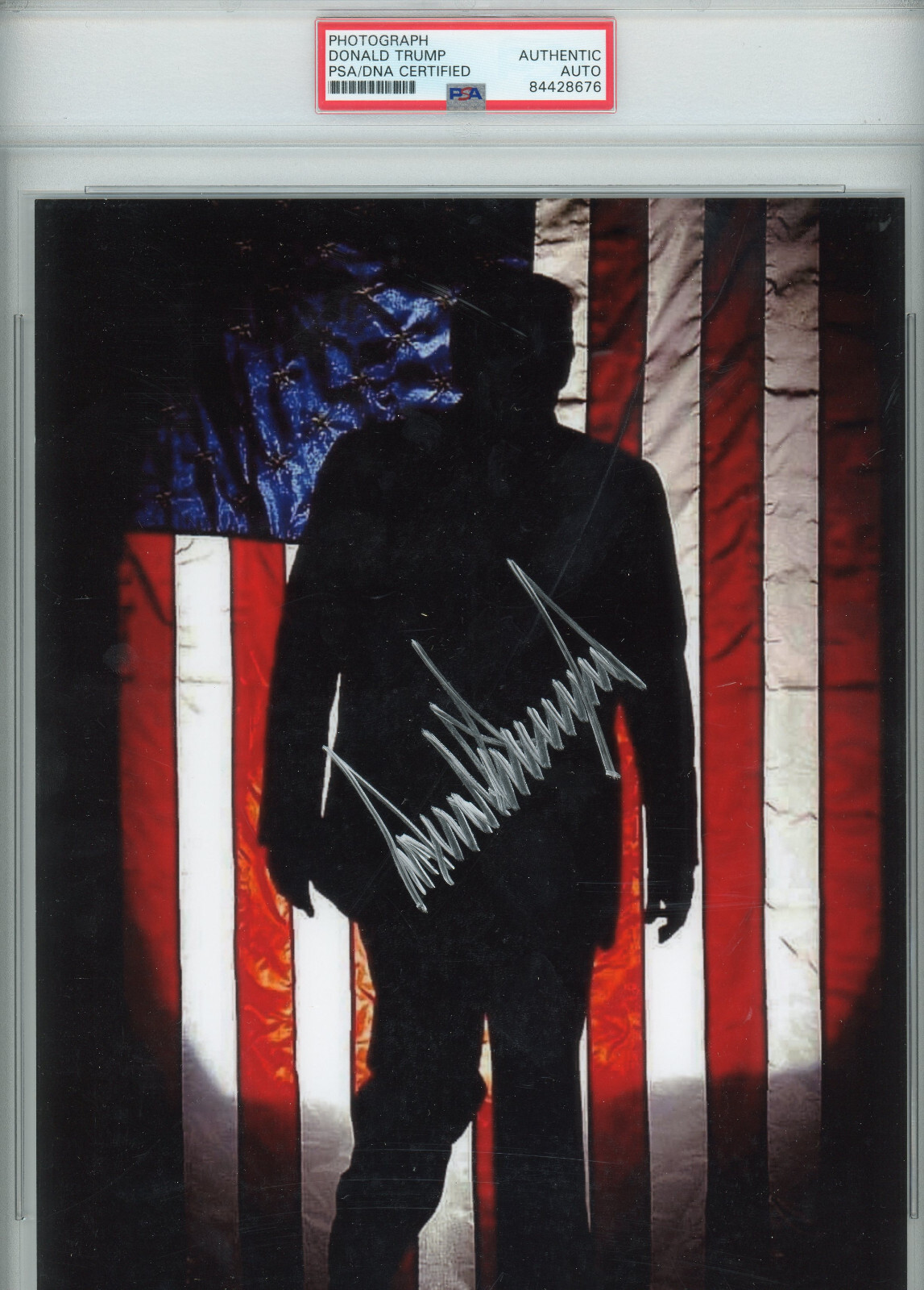 PSA/DNA President DONALD TRUMP Autographed Signed 8x10 Photograph FULL SIGNATURE