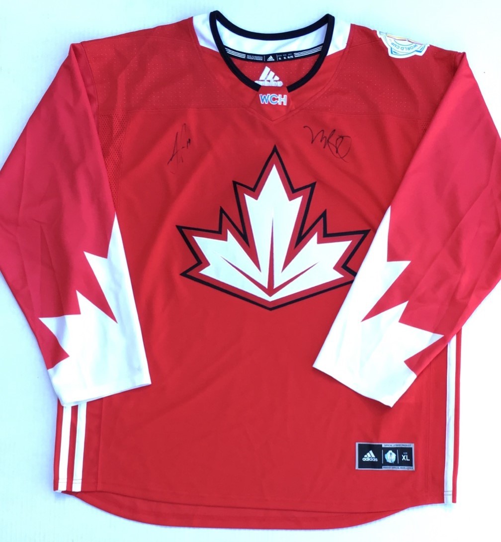 Team Canada MIKE BABCOCK & JONATHAN TOEWS Signed Autographed Official Jersey COA

