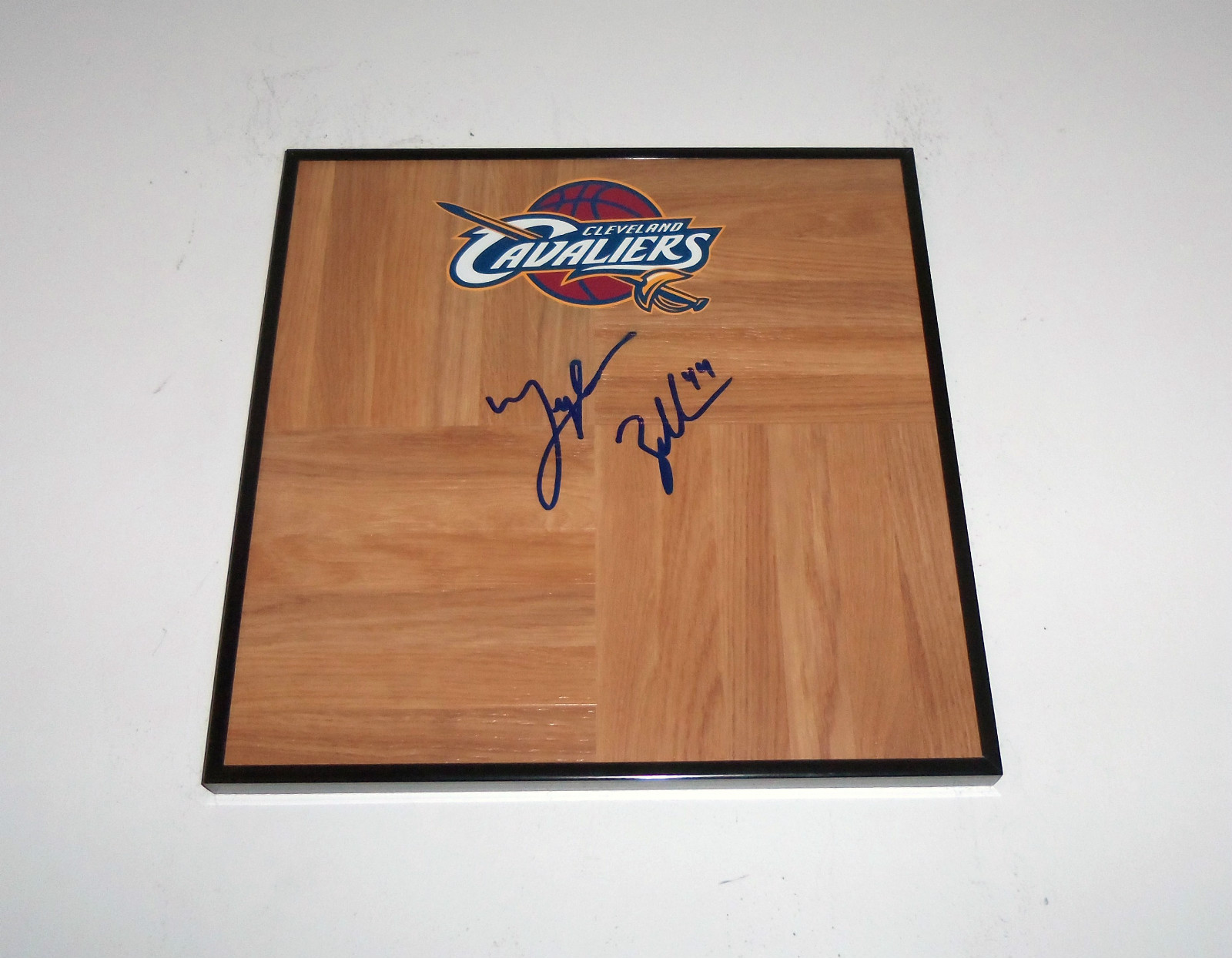 Cleveland Cavs TYLER ZELLER Signed Autographed FRAMED Basketball Floor PROOF
