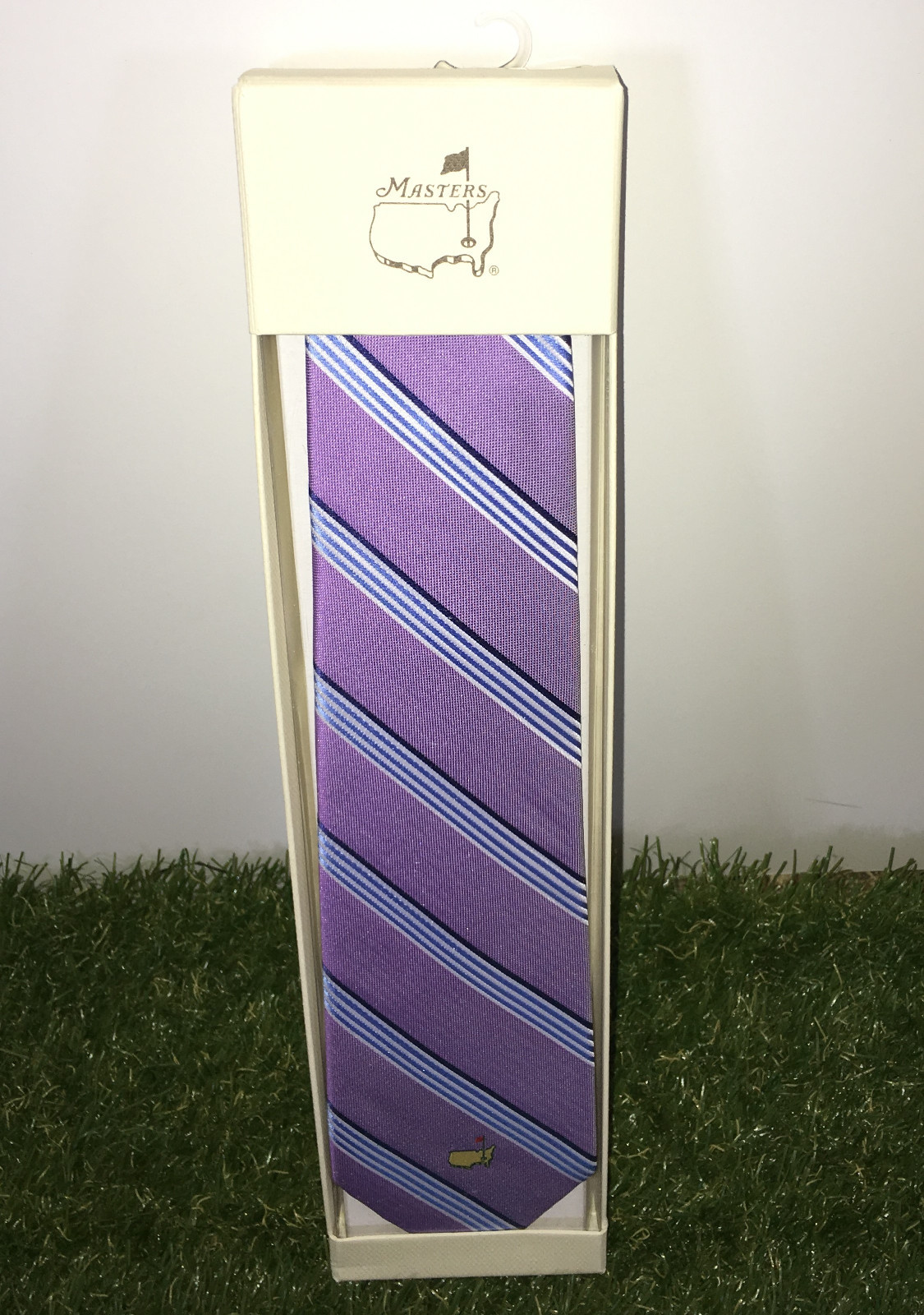 2018 OFFICIAL MASTERS AUGUSTA NATIONAL TOURNAMENT GOLF SILK SHIMMERING TIE LILAC
