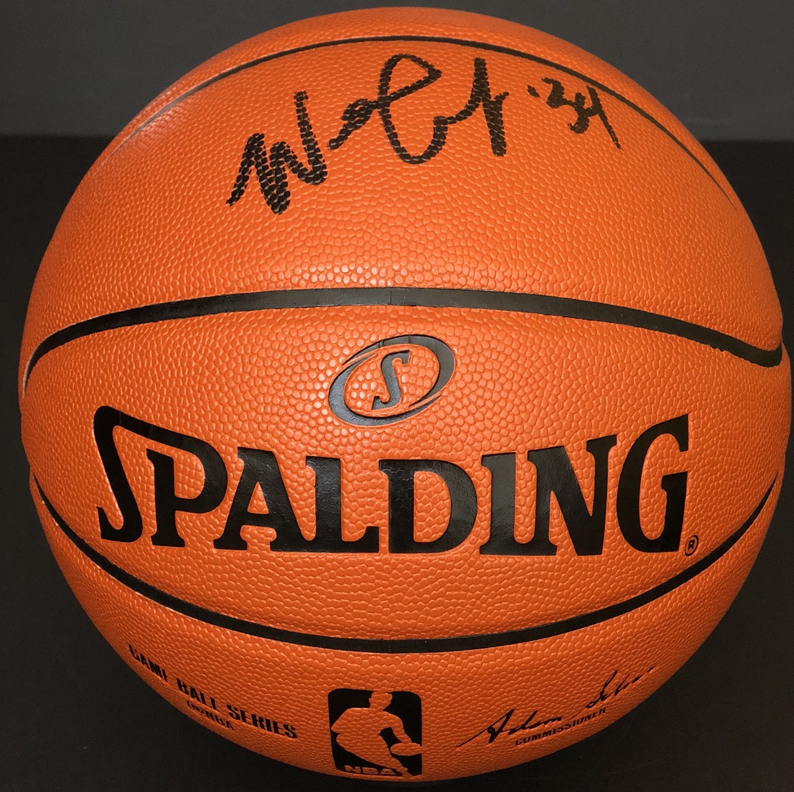 Chicago Bulls WENDELL CARTER JR Signed Autographed NBA Basketball COA!

