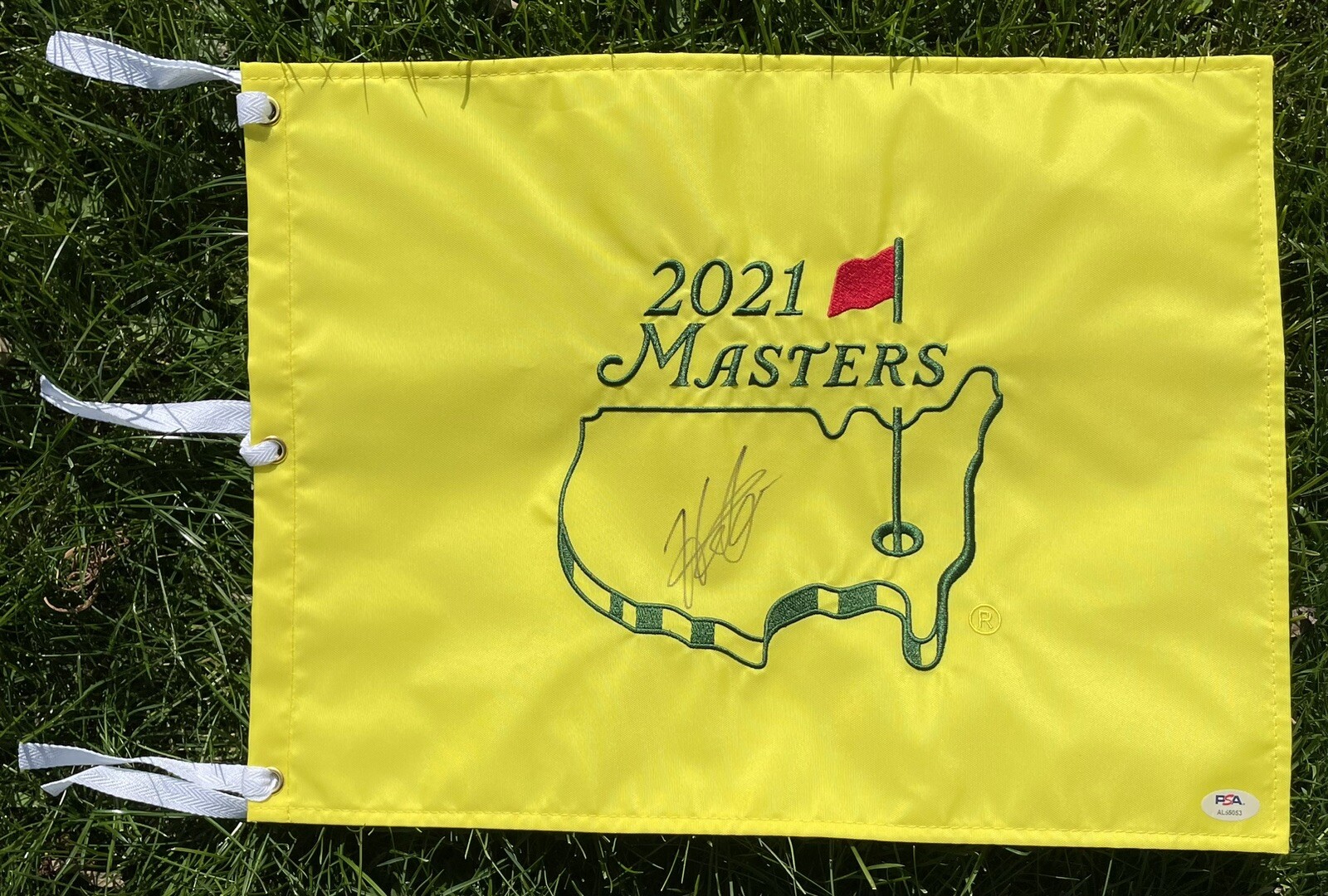 PSA/DNA 2021 Masters Champion HIDEKI MATSUYAMA Signed Autographed Golf Pin Flag!
