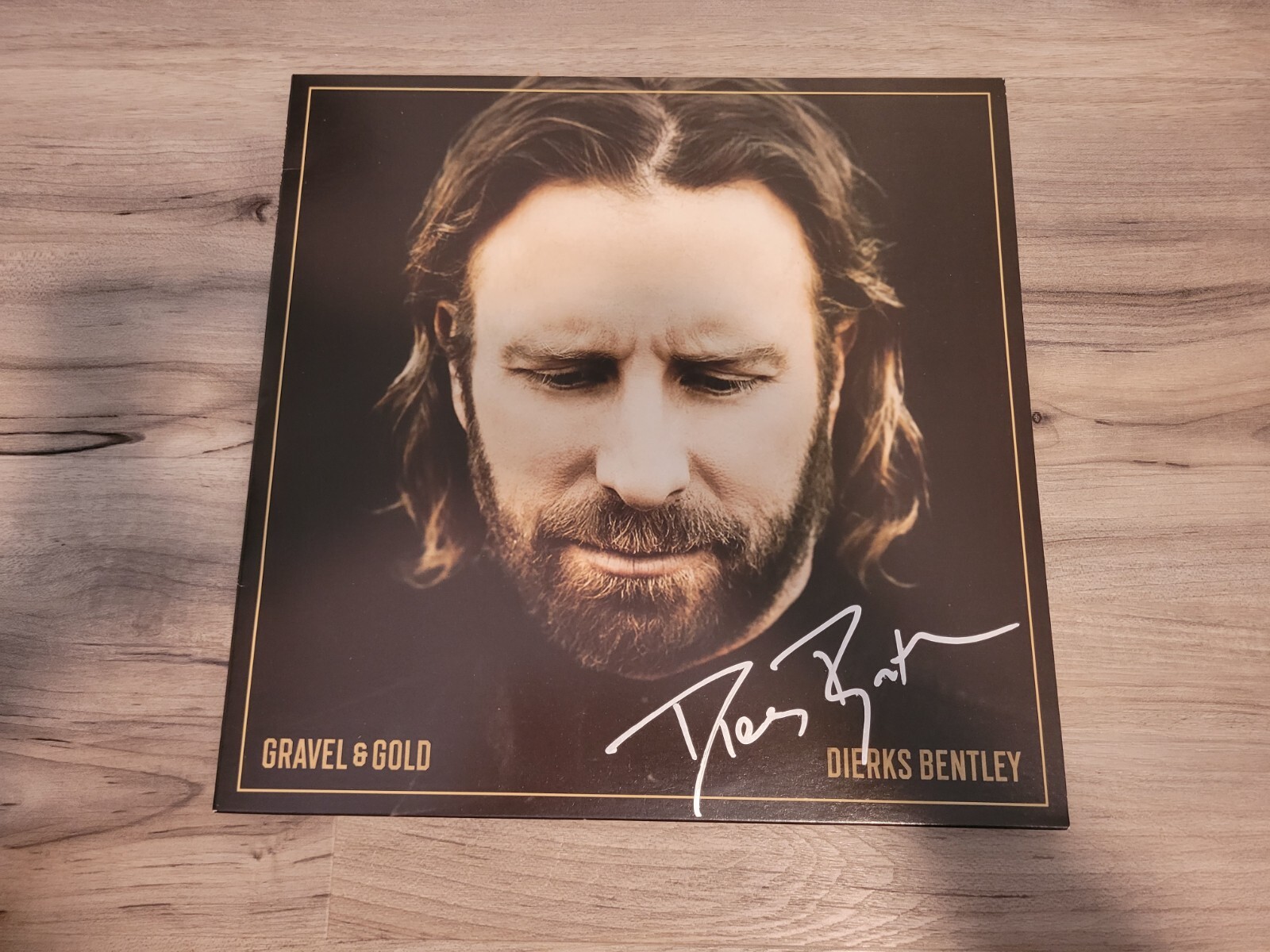DIERKS BENTLEY SIGNED GRAVEL AND GOLD VINYL RECORD FREE SHIPPING

