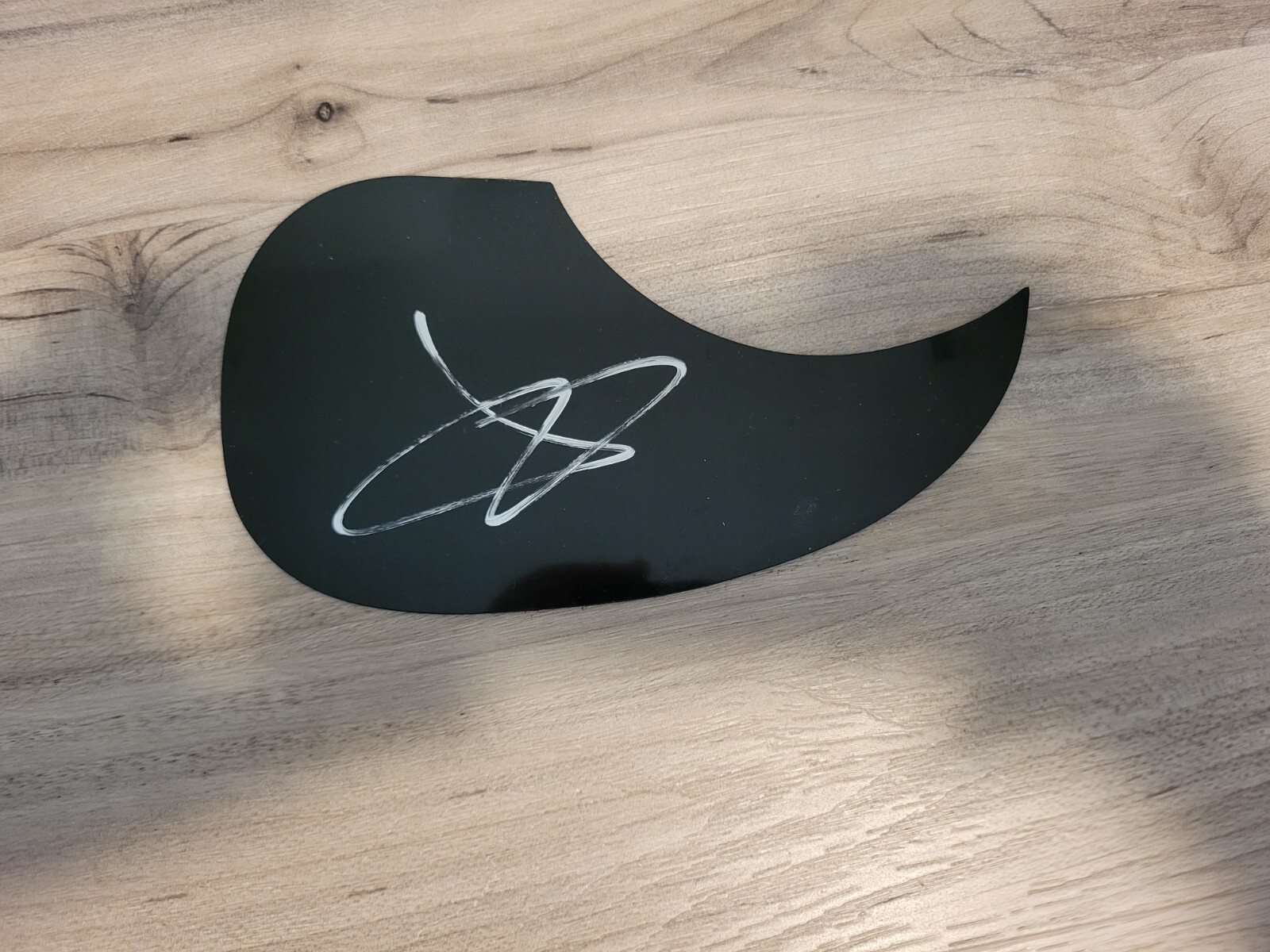 JAKE OWEN SIGNED ACOUSTIC PICKGUARD GUITAR AUTOGRAPHED FREE SHIPPING
