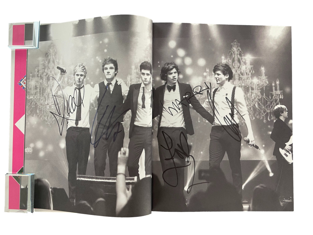 One Direction 1D Band x5 Signed Autograph Where We Are Book Harry Styles +4 JSA