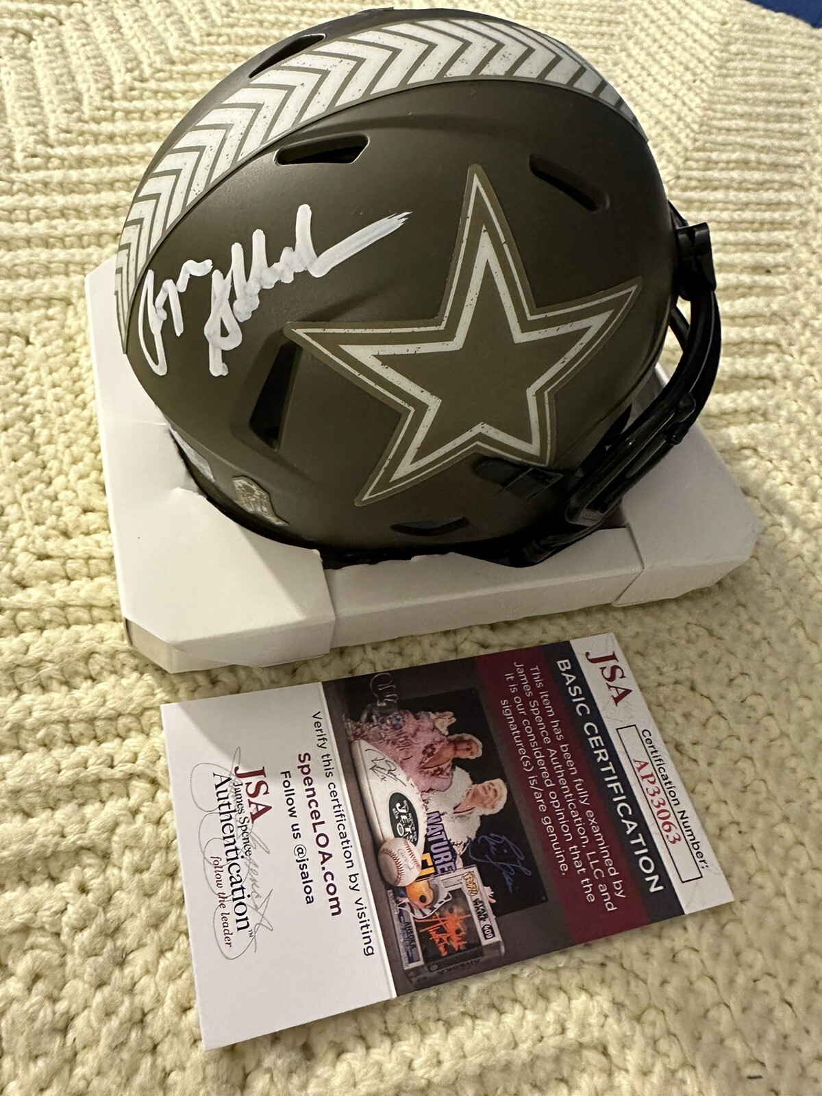 Cowboys Roger Staubach Signed Salute 2 Service Mini Helmet JSA Authenticated COA
