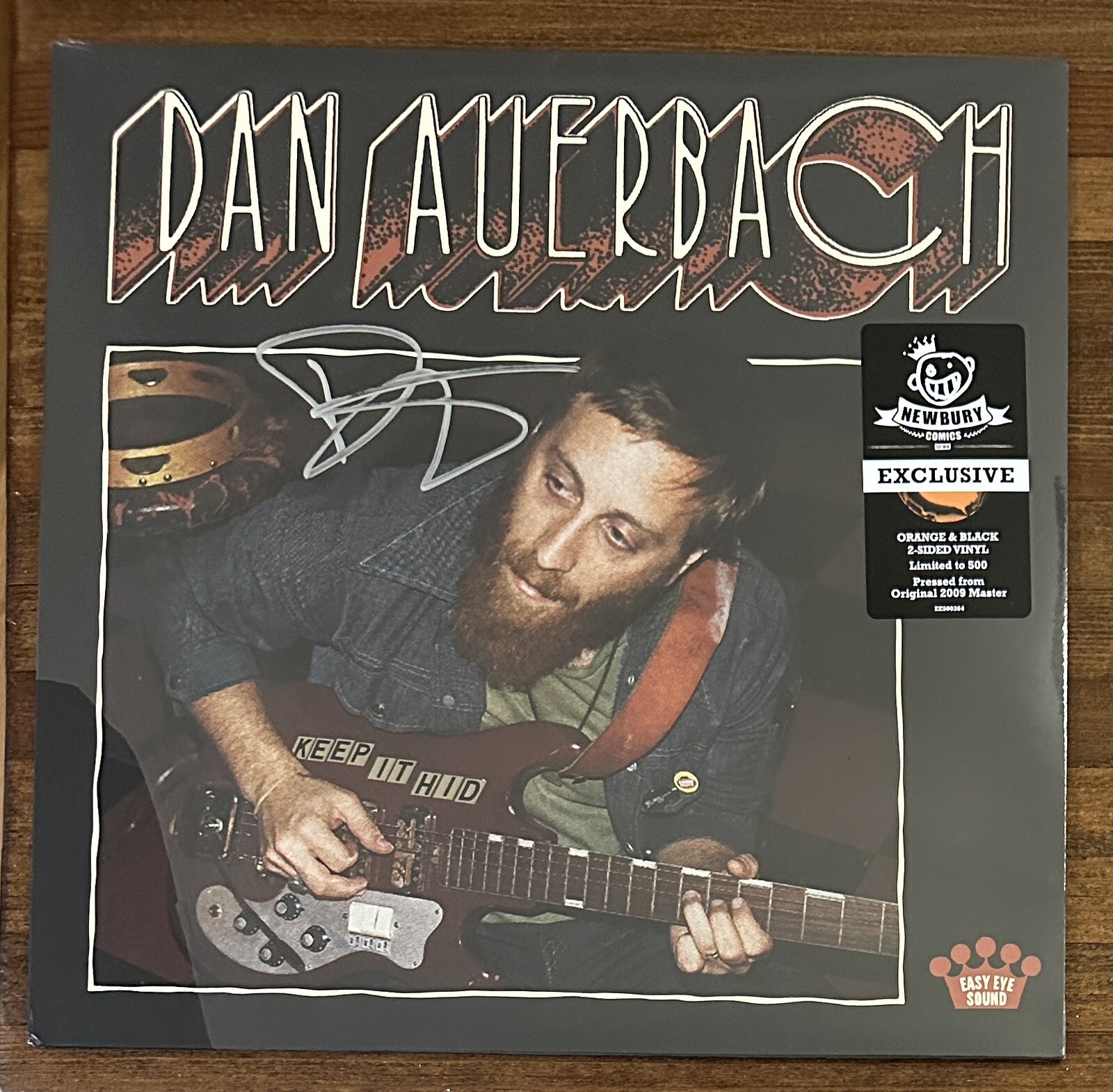 DAN AUERBACH SIGNED VINYL LP KEEP IT HID ORANGE BLACK AUTOGRAPH BECKETT BAS COA COLLECTIBLE MEMORABILIA