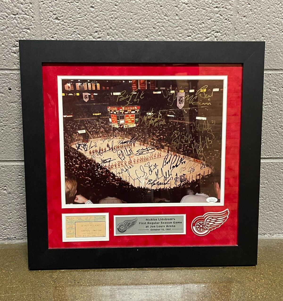 Nicklas Lidstrom 1st Game At JLA Team Signed Detroit Red Wings Photo W/ Stub JSA