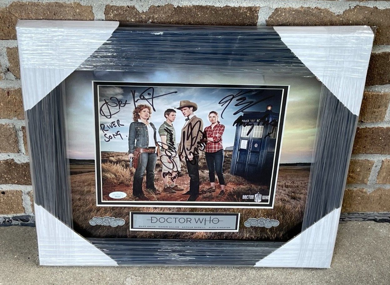 Doctor Who Eleventh Cast Signed Framed 8x10 Photo JSA COA 11th Matt Smith