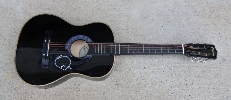 CRYING ON A SUITCASE CASEY JAMES SIGNED AUTOGRAPHED ACOUSTIC GUITAR COA!
 COLLECTIBLE MEMORABILIA