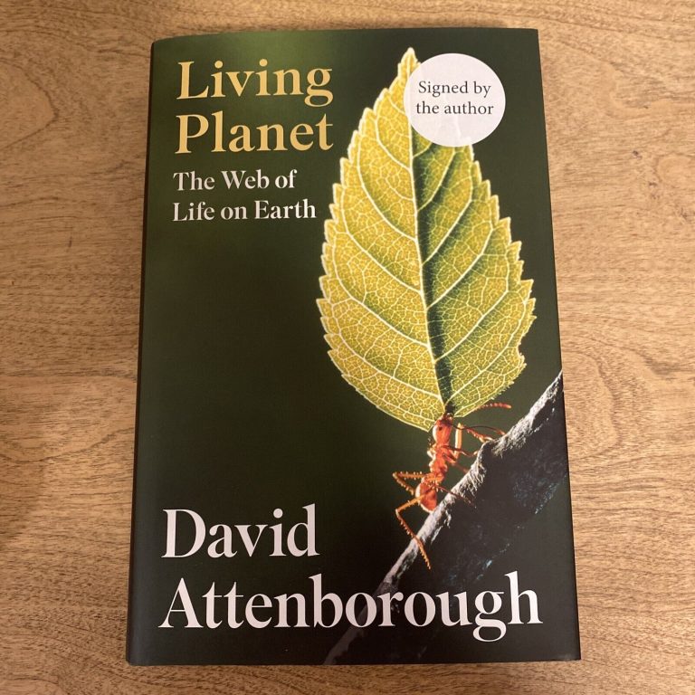 DAVID ATTENBOROUGH SIGNED LIVING PLANET THE WEB OF LIFE ON EARTH BOOK *IN HAND* COLLECTIBLE MEMORABILIA