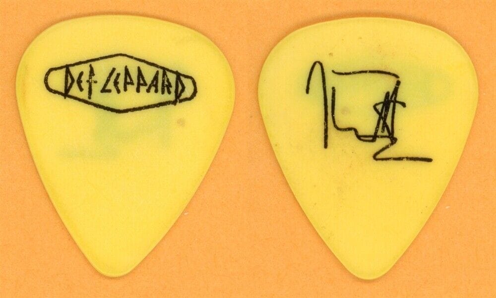 Def Leppard Joe Elliott Vintage Guitar Pick - 1996 Slang Tour Opens in ...