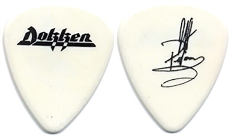 Dokken 1986 Under Lock and Key concert tour Jeff Pilson signature ...