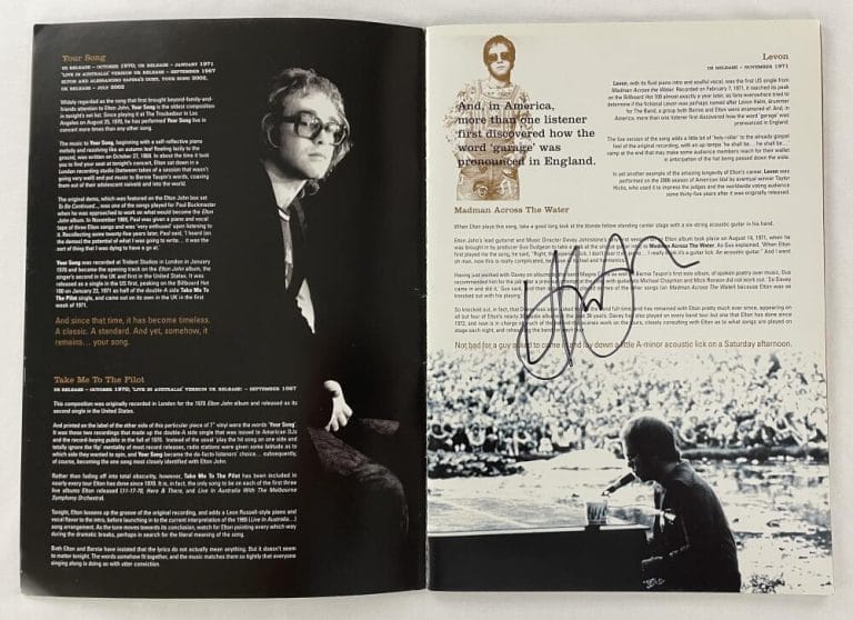 ELTON JOHN SIGNED AUTOGRAPH ROCKET MAN CONCERT TOUR PROGRAM BOOK W/ JSA COA COLLECTIBLE MEMORABILIA