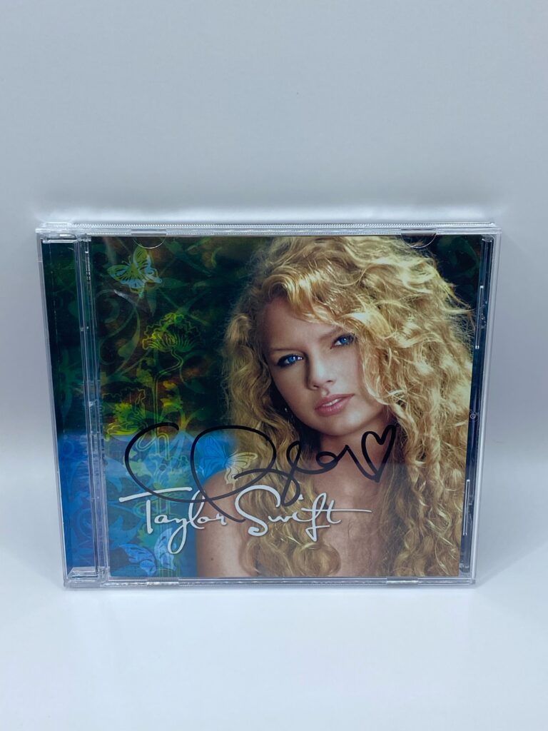 TAYLOR SWIFT SIGNED FULL NAME AUTOGRAPH VERY RARE ORIGINAL DEBUT CD
