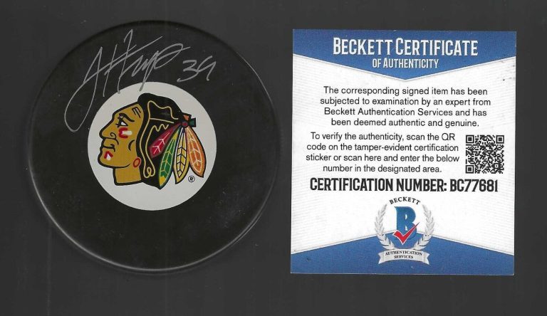 JIMMY HAYES SIGNED CHICAGO BLACKHAWKS PUCK BECKETT COA COLLECTIBLE MEMORABILIA