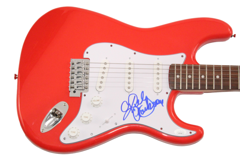 KELLY CLARKSON SIGNED AUTOGRAPH RED FENDER GUITAR THANKFUL STRONGER W/ JSA COA COLLECTIBLE MEMORABILIA