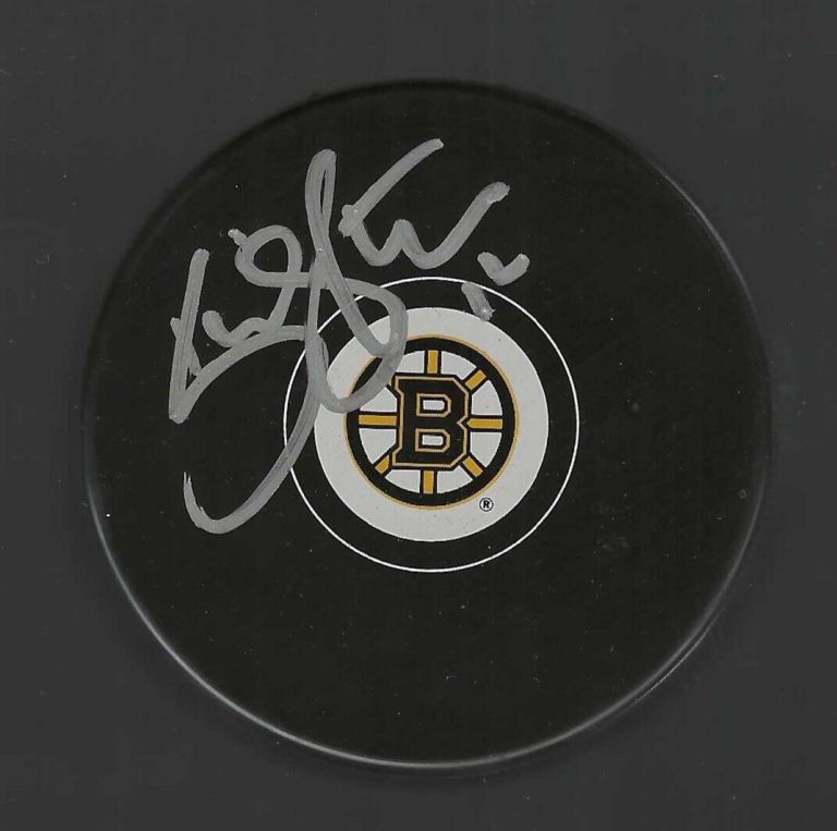 KEVIN SHATTENKIRK SIGNED BOSTON BRUINS PUCK COLLECTIBLE MEMORABILIA